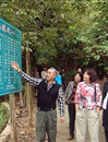 杨豪标率队探访十八大党代表贾东亮