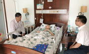 省科协领导看望慰问老党员