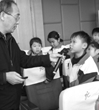 老科学家走进佛山市禅城区小学课堂
