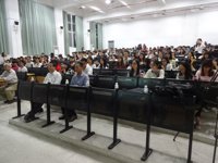 中国科学院老科学家陈贺能教授到韩山师范学院作“赢在创新”科普报告
