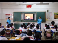 “流动科学馆”“做客”东莞东坑镇多凤小学首届科技节