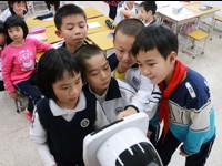 东莞科学馆趣味科学课在莞城中心小学开课了！