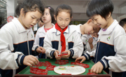佛山科学馆送科普进校园活动走进佛山市白燕小学
