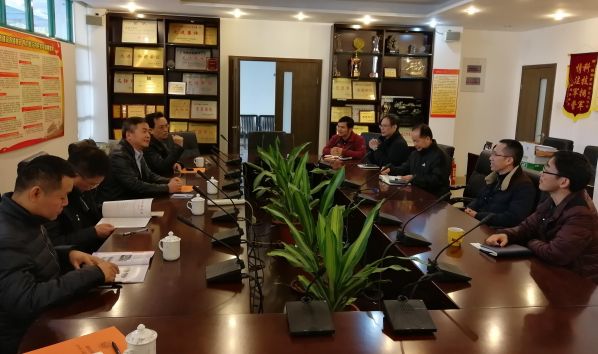 图1：市科协一行与珠海市科协座谈.jpg