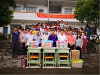 广东省土木建筑学会一行来韶献爱心 新桌椅书籍捐给贫困学校