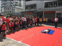 急救知识进社区  科学普及急救技能